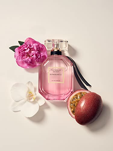 1.7 oz Eau de Parfum with Notes of White Peony, Sage, Velvet Musk E372