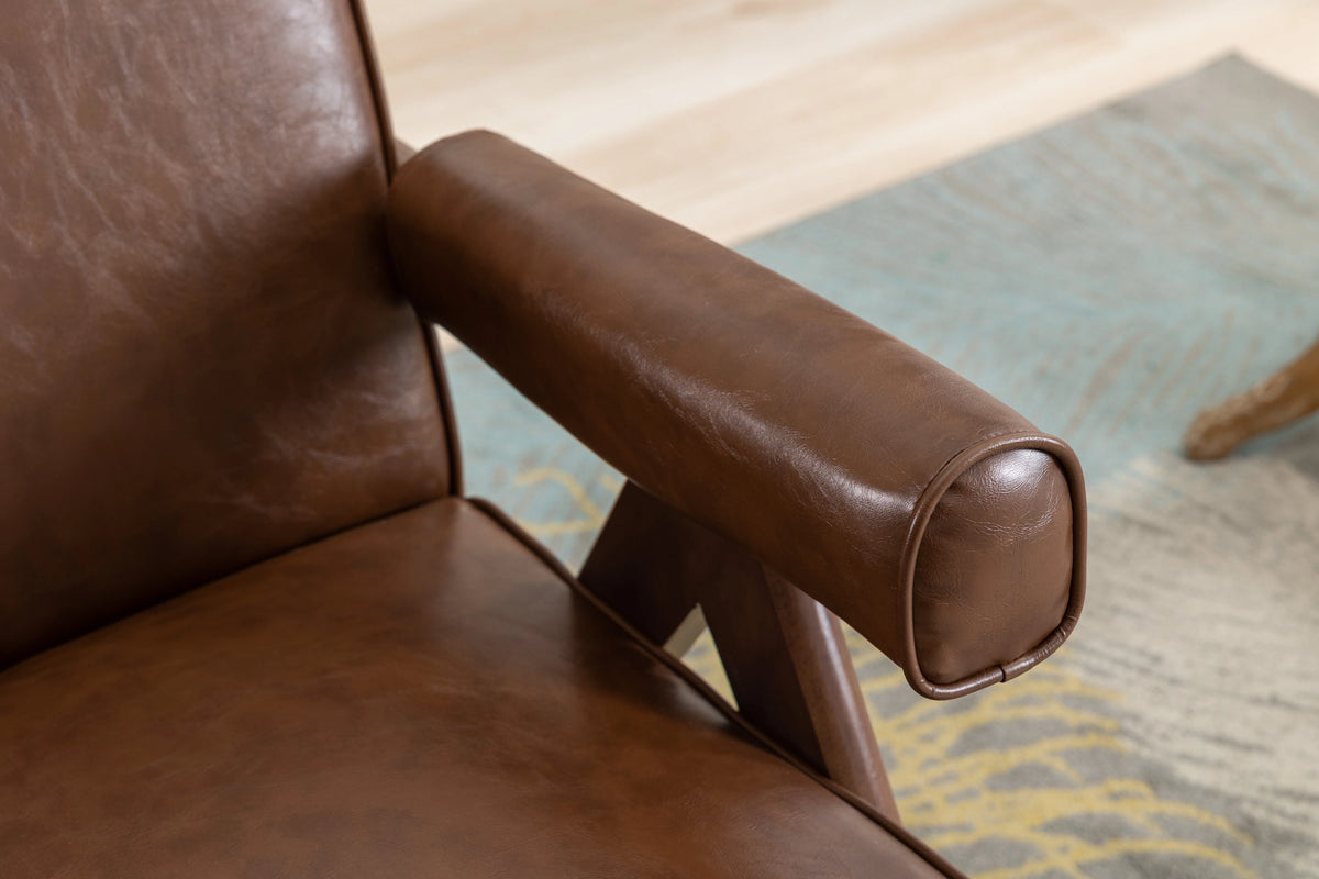 Leisure Chair with Solid Wood Armrest and Feet R520