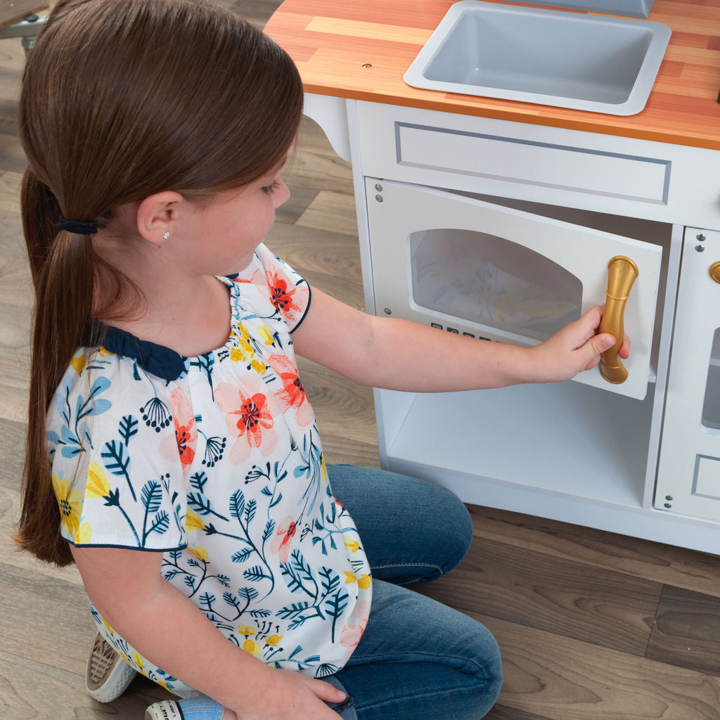 Magnetic Play Kitchen with Sink, Ice Maker & 9 Accessories E600486