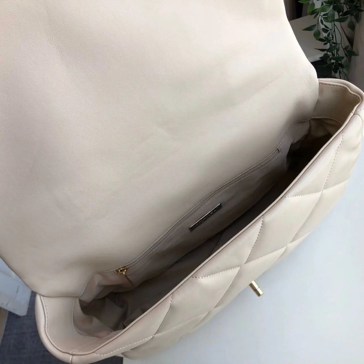 Beige Handbag O407