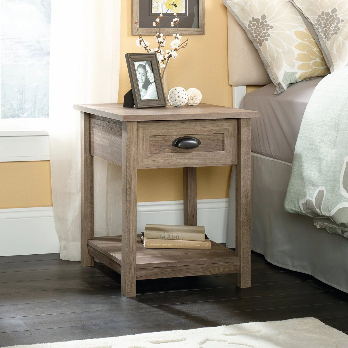 1 Drawer End Table V815768