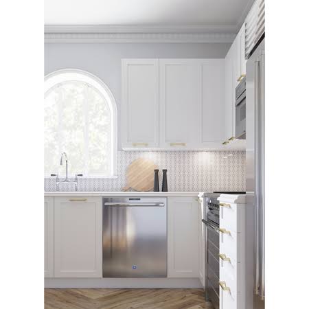 Stock Sink Base Cabinet in Shaker White S351091