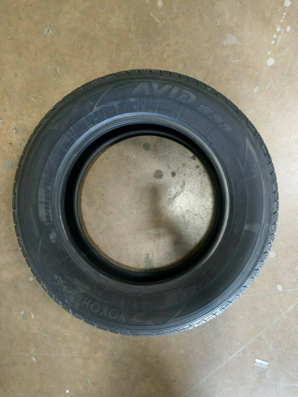 225/65R17 102T Tire Q6112