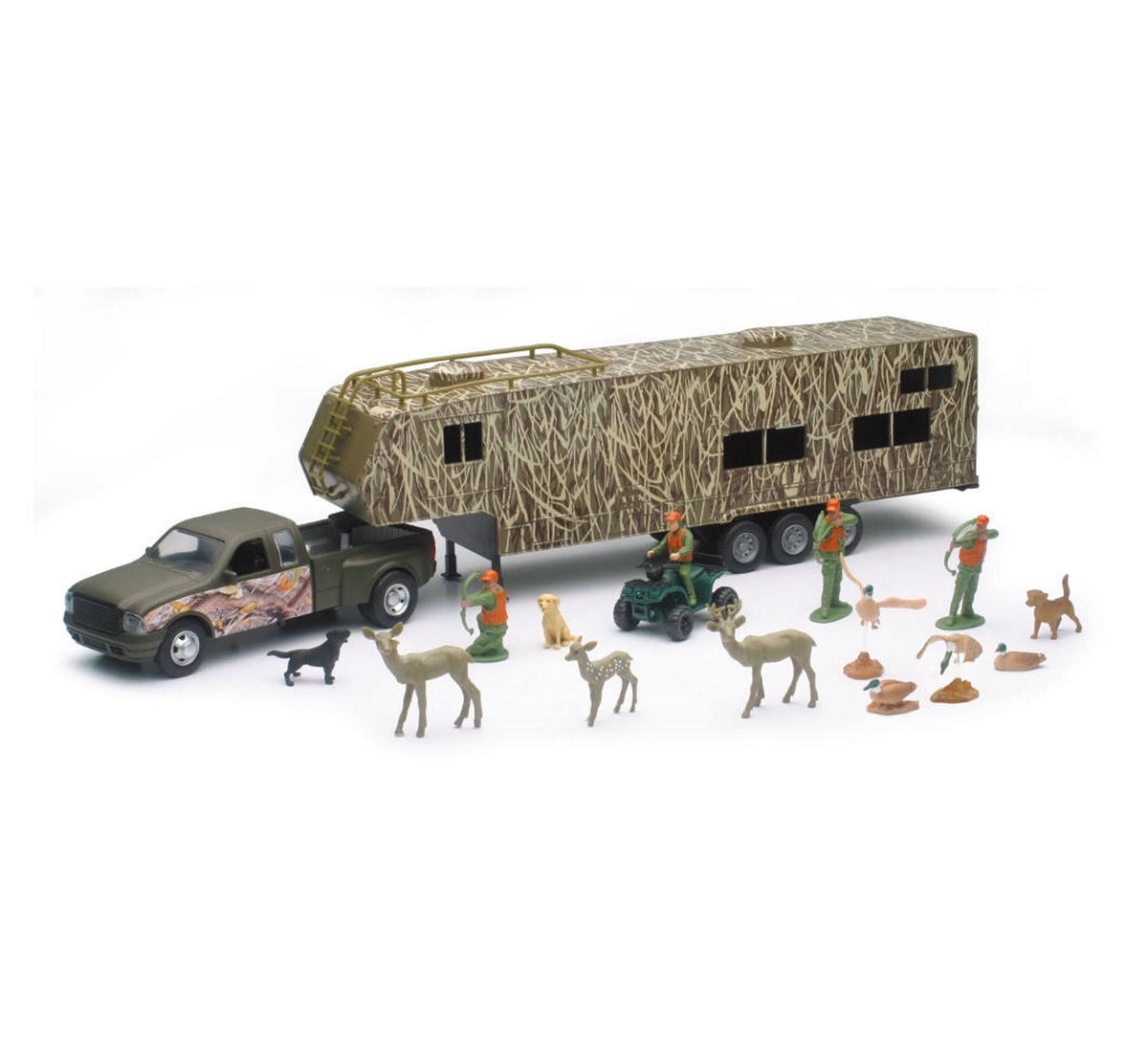Fifth Wheel with Camo Camper & Deer Set X332