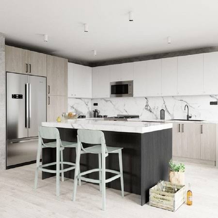 Stock Sink Base Cabinet in Shaker White S351091