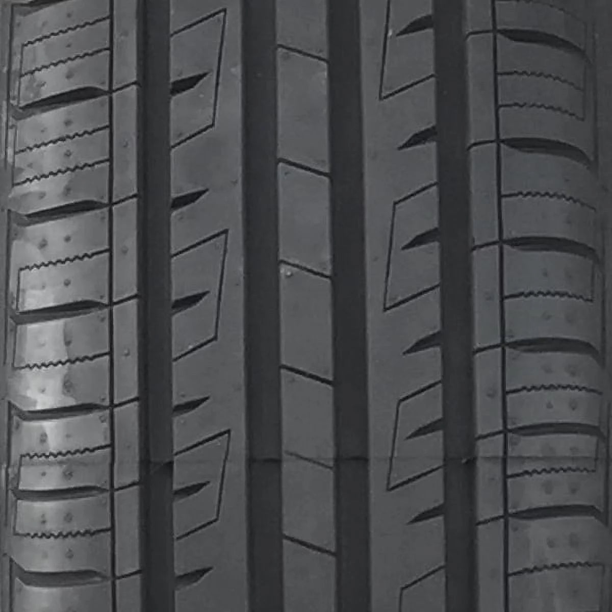 Set of 4 215/60R16 95V All Season Passenger Tires V706